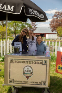 thenatureplace-benefitofboth-angiecapwellphotography-lacrossewiphotographer-82